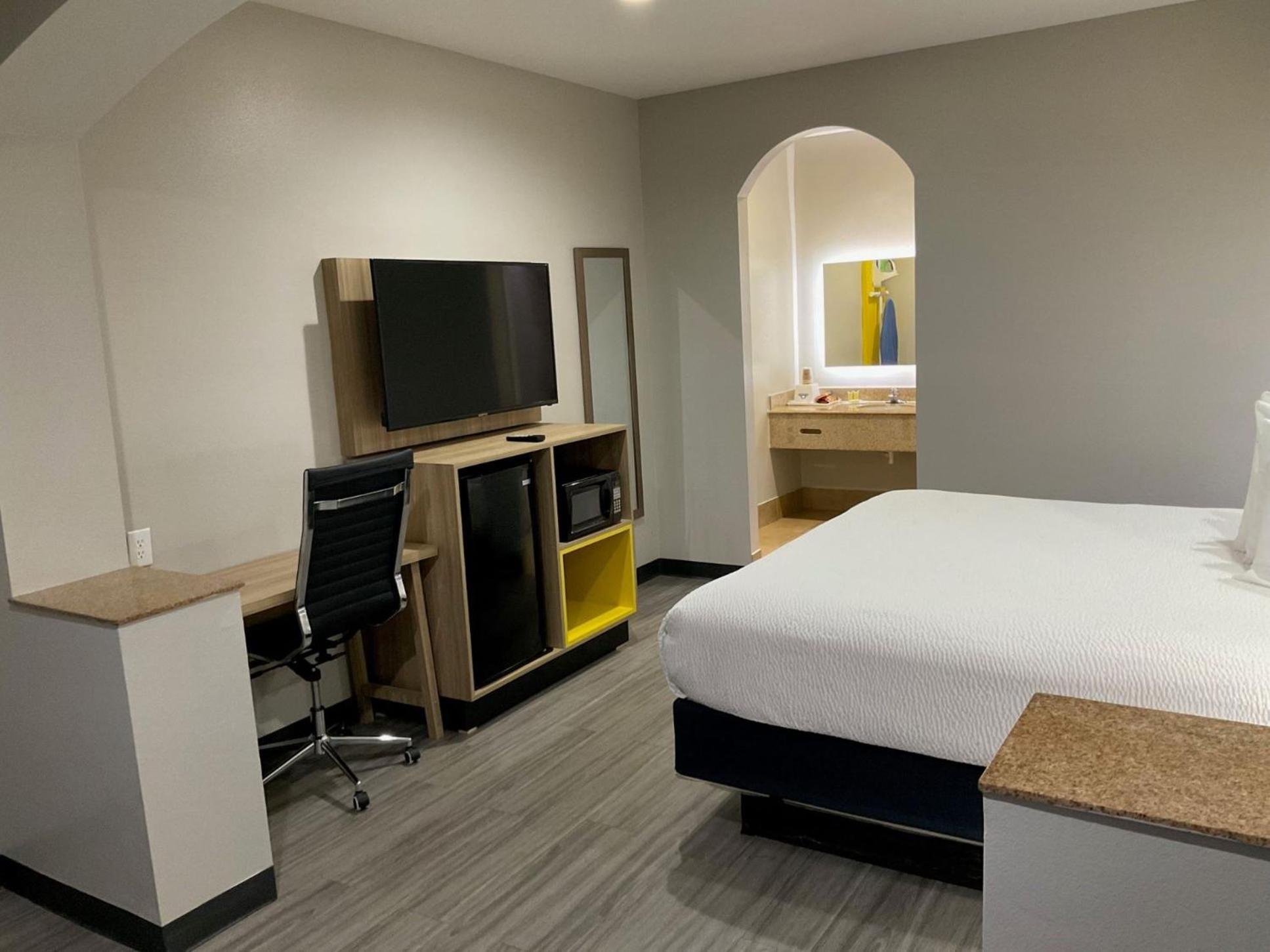 Days Inn By Wyndham Humble/Houston Intercontinental Airport Dış mekan fotoğraf
